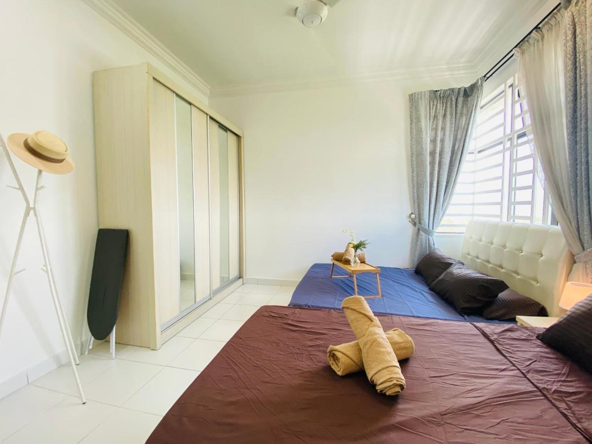 Cozy 1-10 Pax 4Qbeds 2Sbeds Shah Alam Sec7, I-City 외부 사진